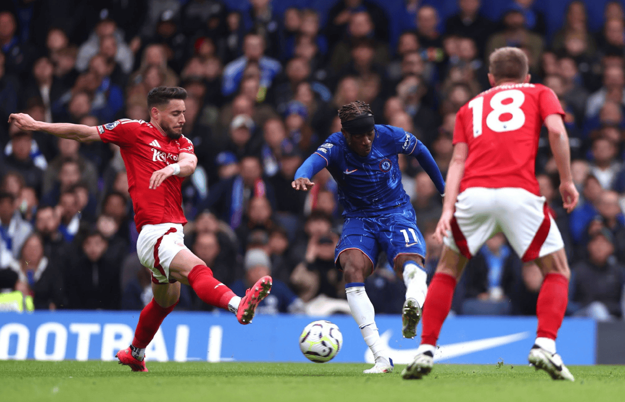 熊猫体育平台-包含切尔西客场失利，球队实力受到质疑的词条