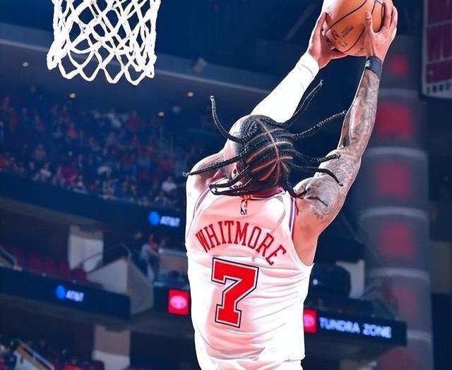 火箭战胜灰熊，豪取胜利