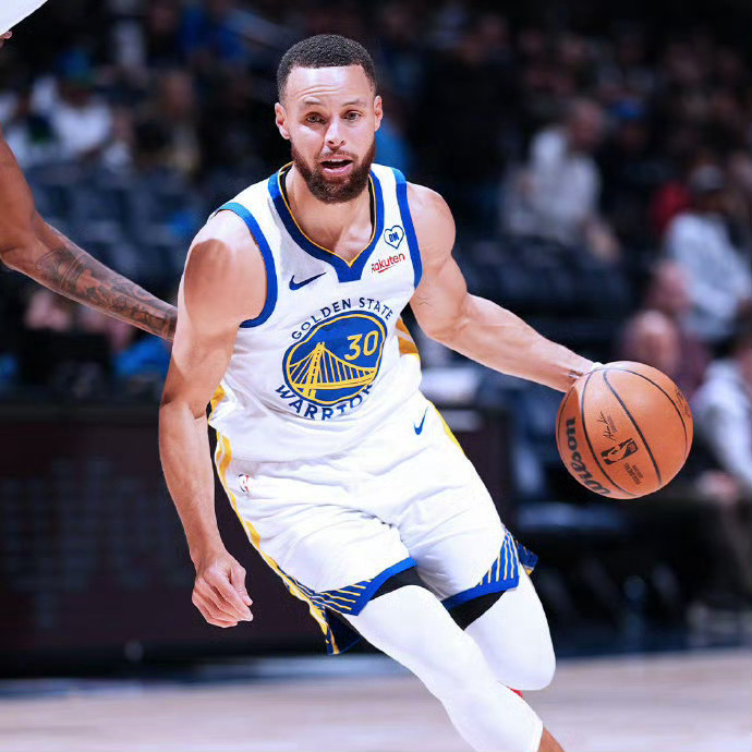 熊猫体育-塞维利亚豪取三连胜，逼近联赛前三