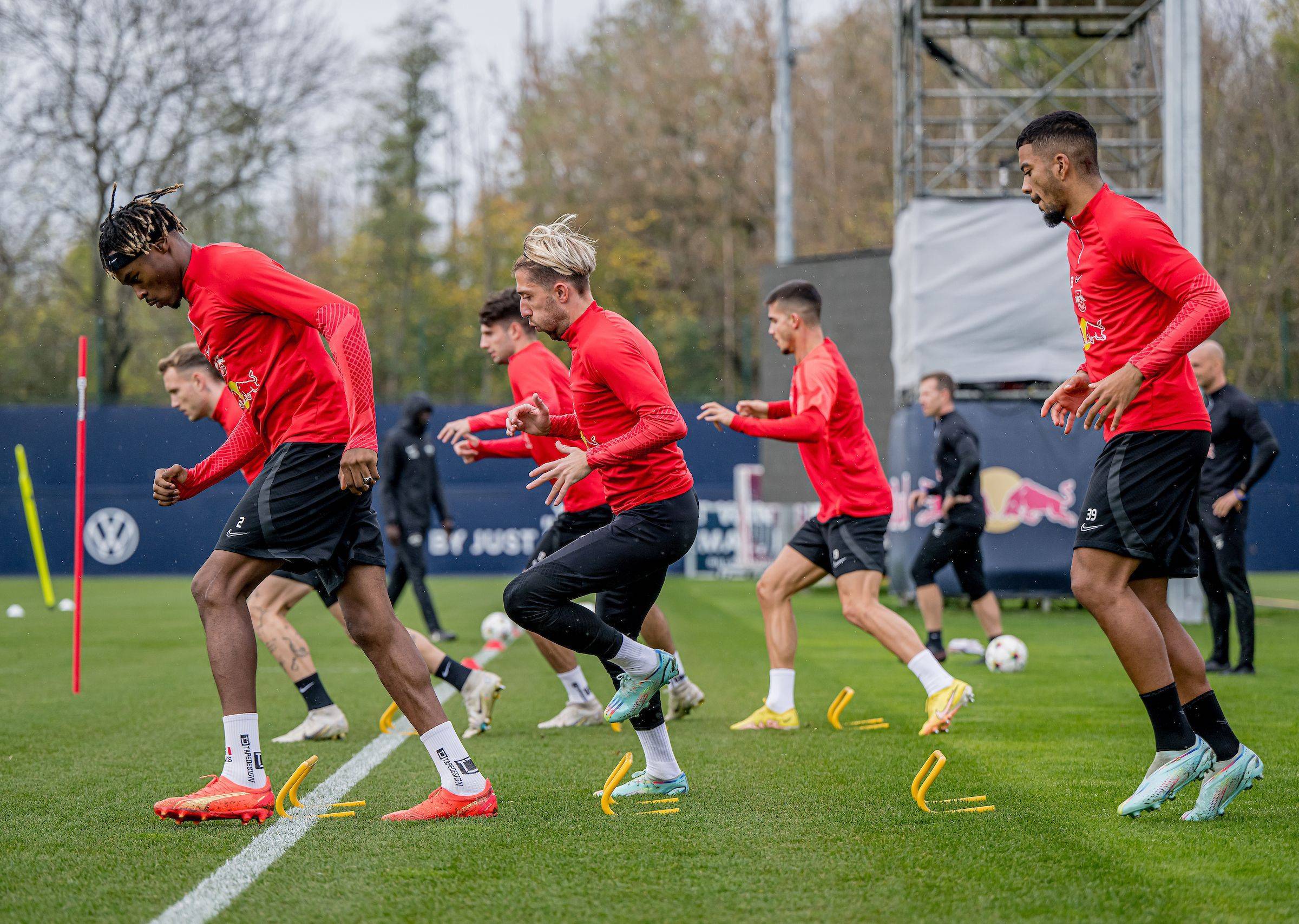 涅文瑞利队核心前锋状态火热，或让球队士气高涨