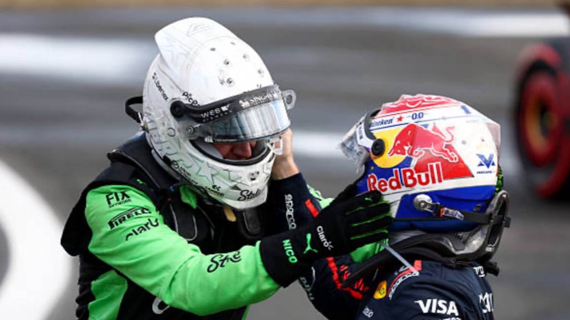 阿斯顿马丁力克索伯车队，维斯塔潘统治全场的简单介绍