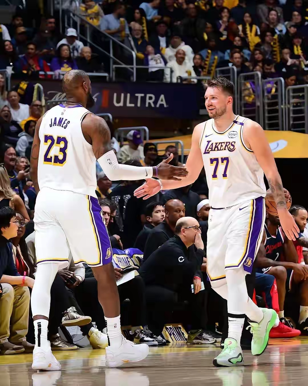 公牛绝杀76人,东契奇高光表现 公牛绝杀76人,东契奇高光表现