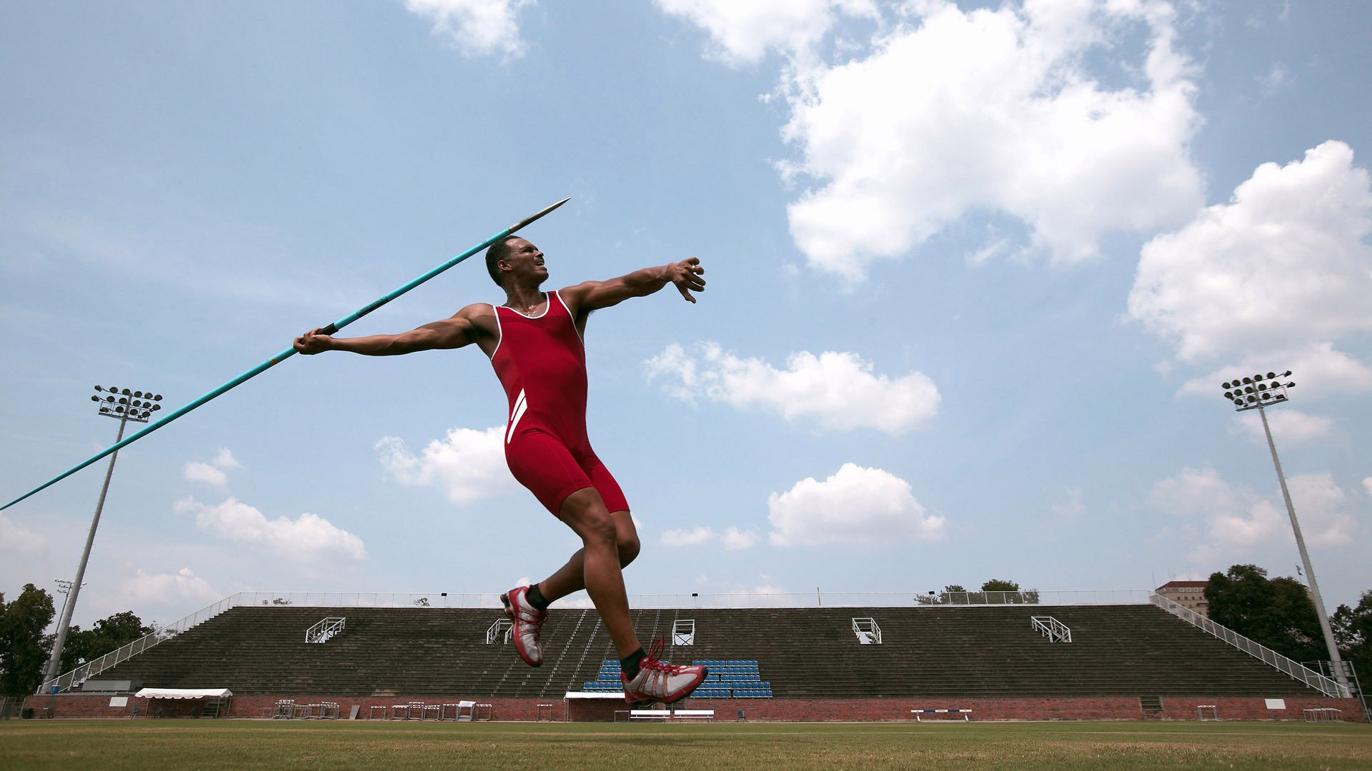 篮球场上的地缘政治,当NBA总决赛的强行终结战术遇上德国的工业攻势
