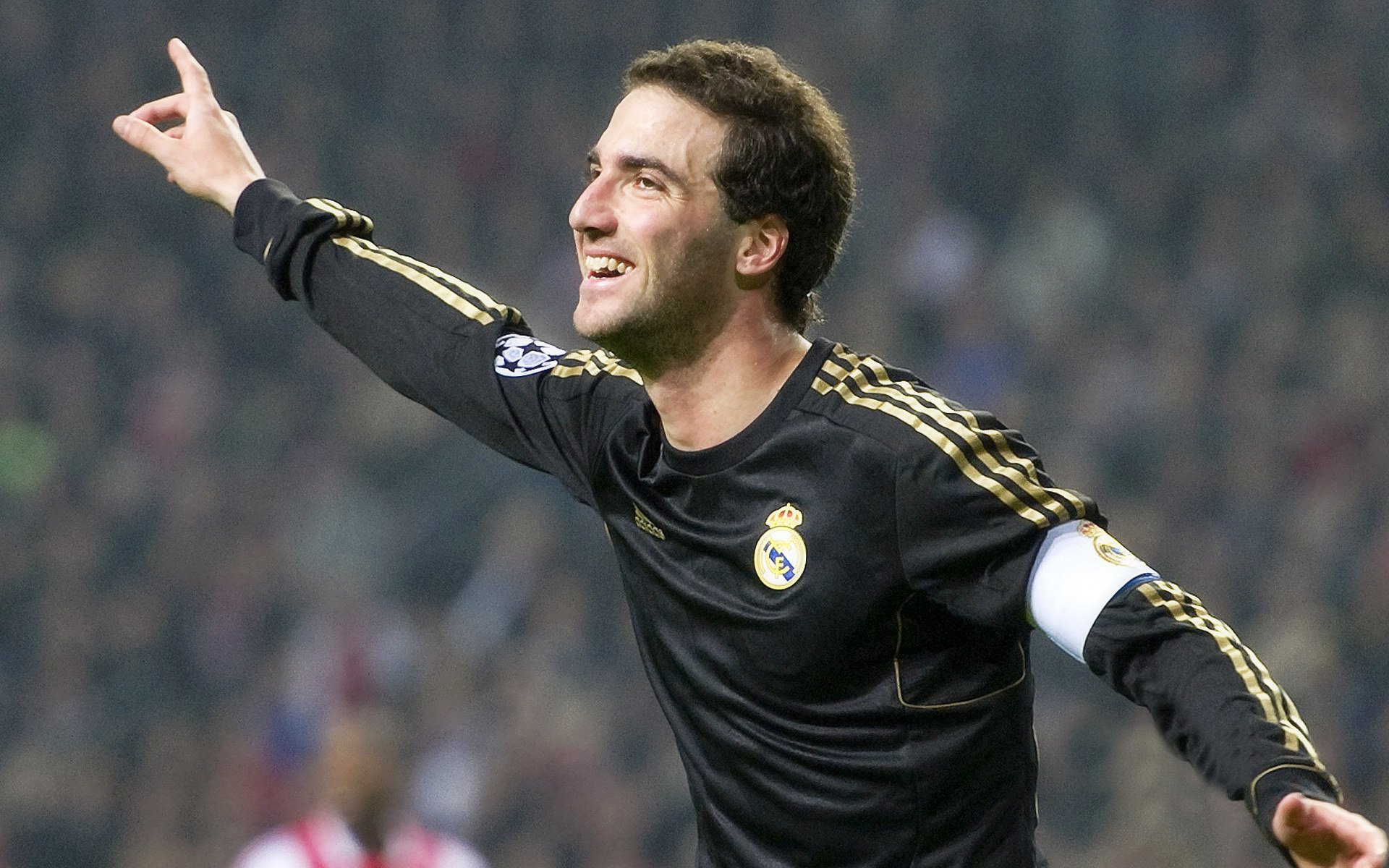 熊猫直播APP-瑞士3-0乌拉圭，胜利的指纹，罗德里制造